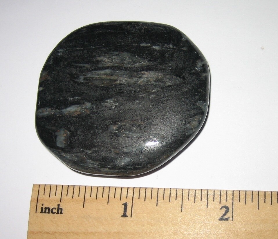 1.7″ RARE TUMBLED POLISHED FLAT ‘ISUA STONE’ PALM STONE MINERAL GREENLAND 39g *8