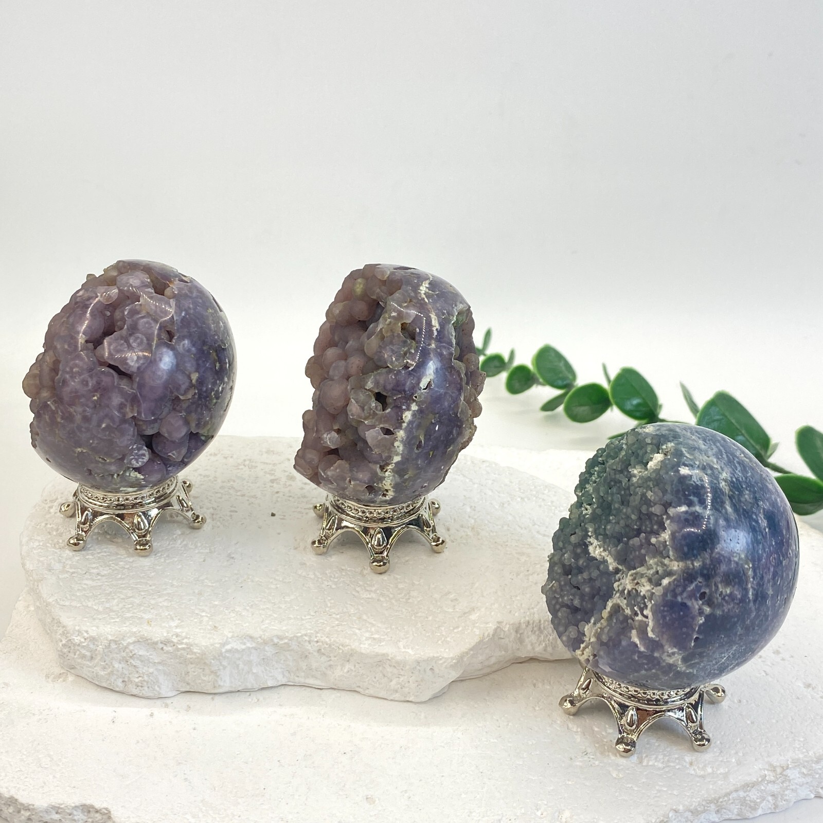 Natural Grape Agate Sphere, quartz crystal home decoration for healing