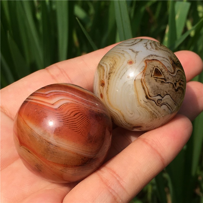 30mm+ Natural Sardonyx Agate Sphere Quarzt Crystal Ball reiki Randomly send 1PC