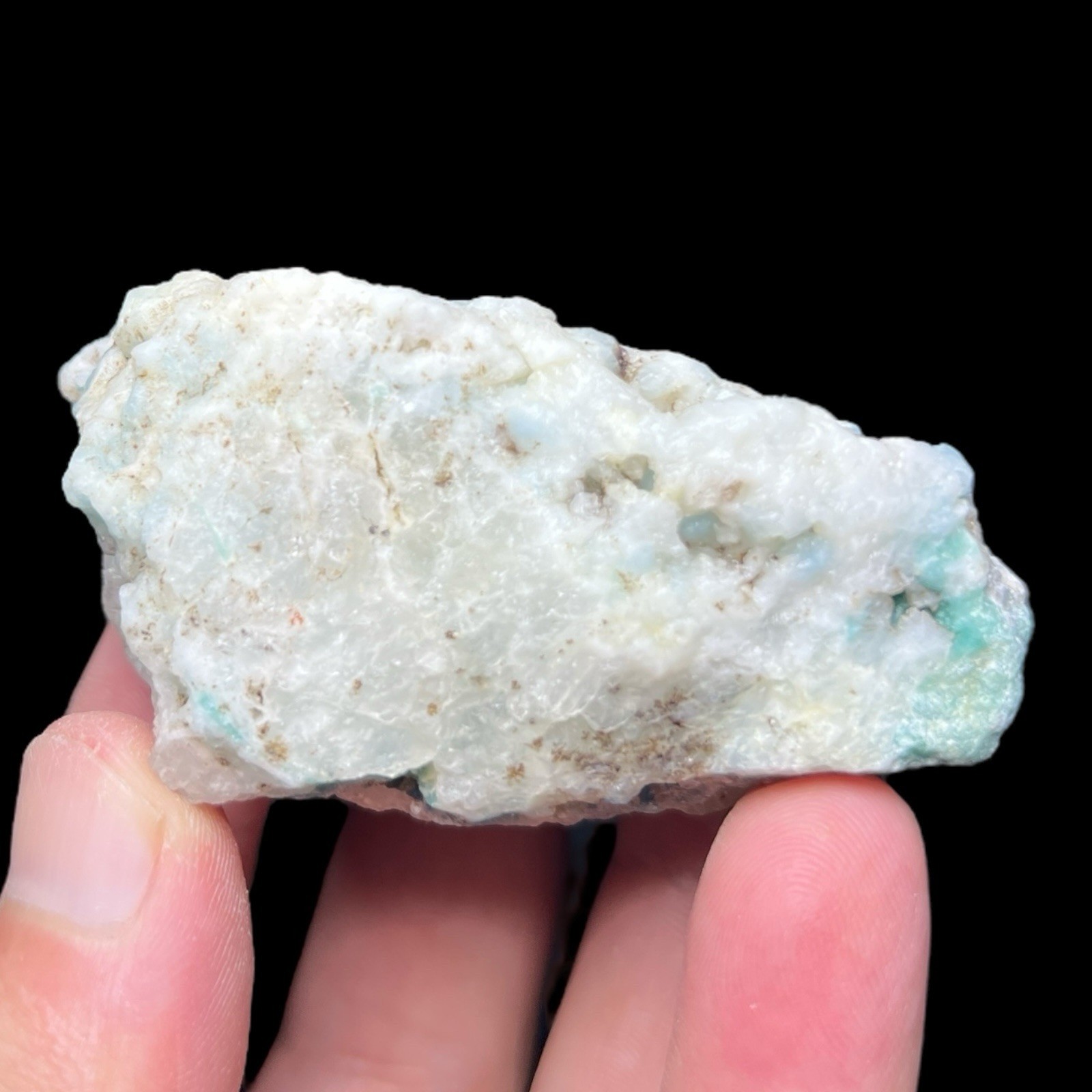 Afghanite, Lazurite, Marialite, Scapolite, Calcite, Fluorapatite, Phlogopite,