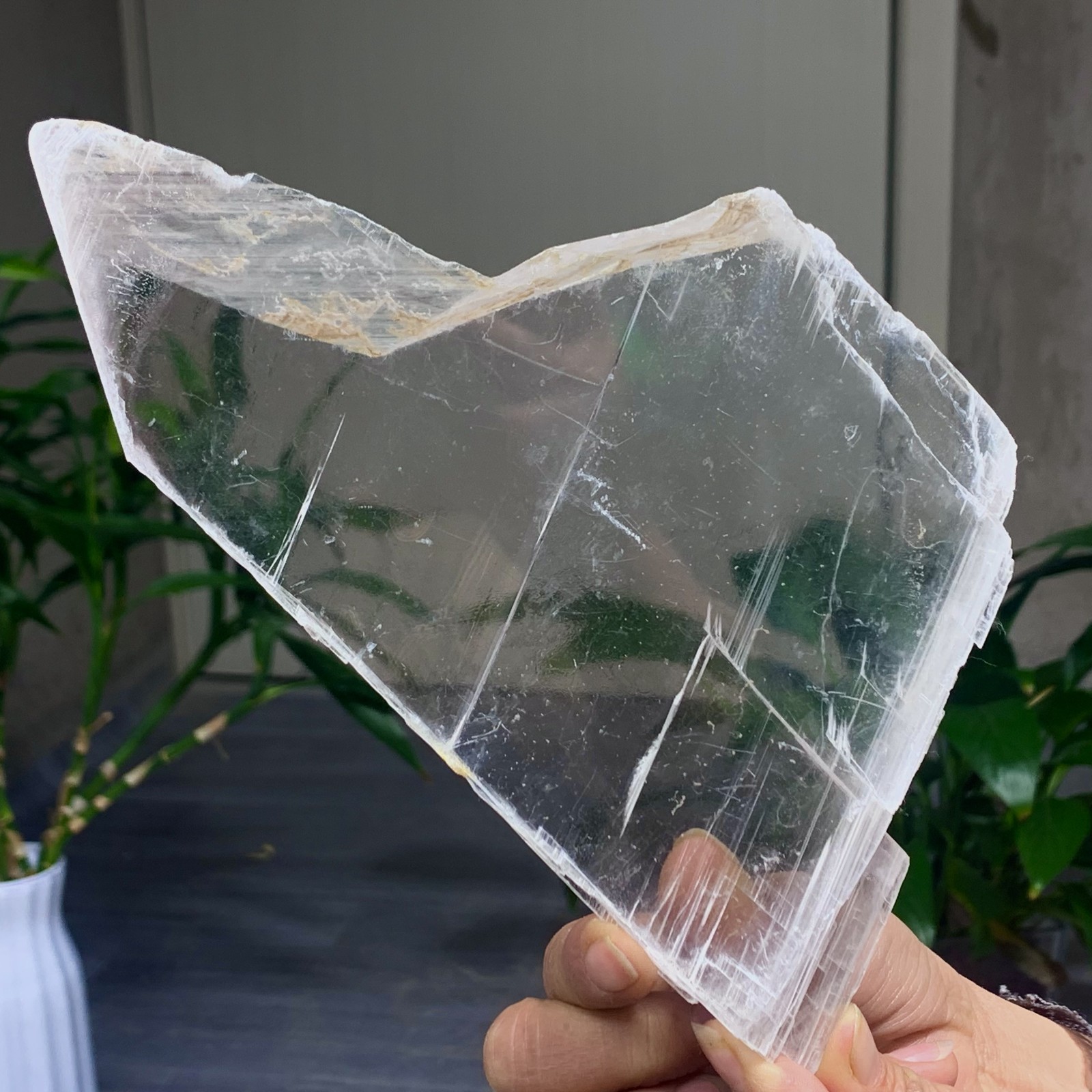 494G Natural selenite gypsum quartz crystal slab mineral specimen healin