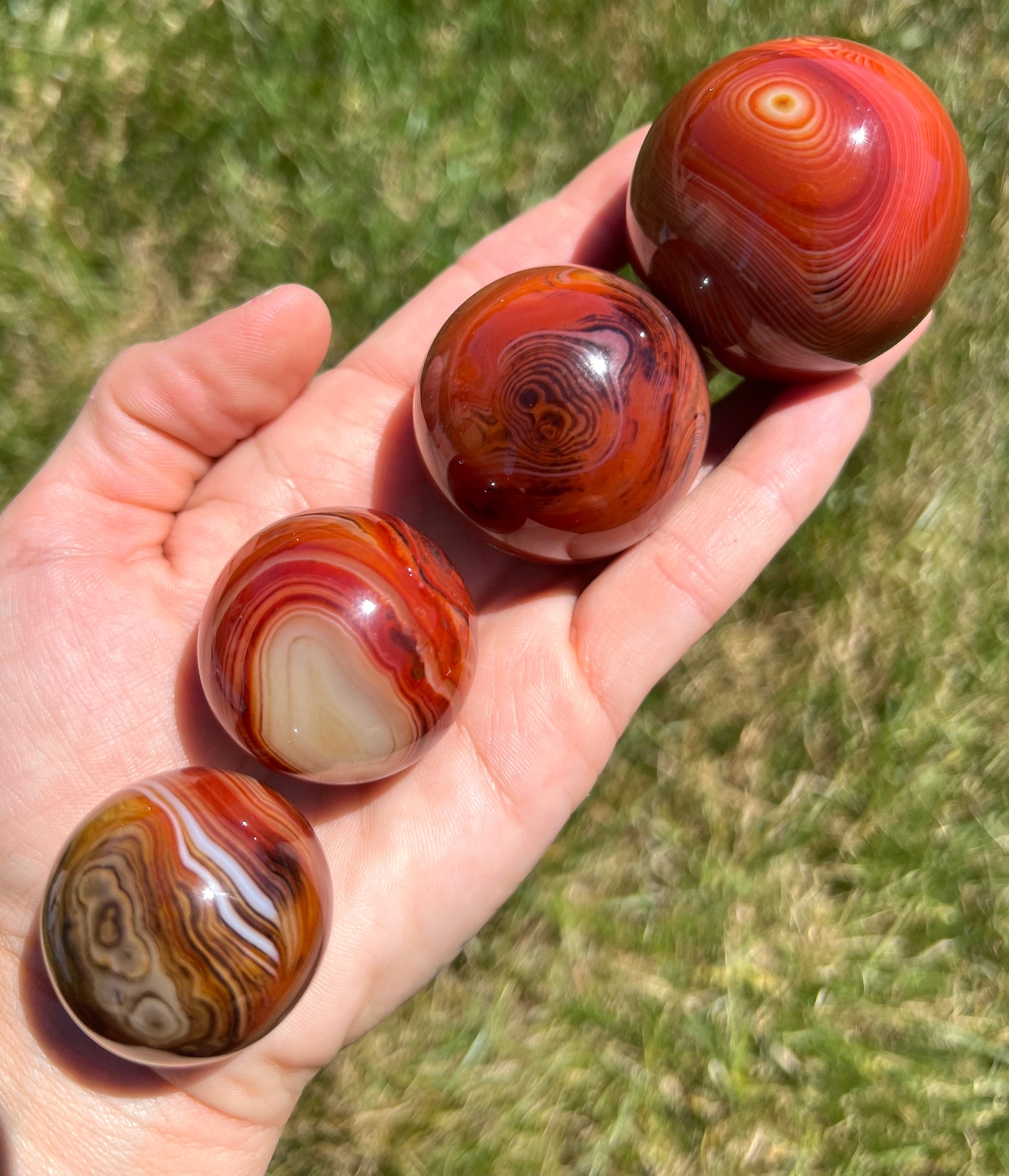 Sardonyx Sphere, Natural Sardonyx from Sri Lanka