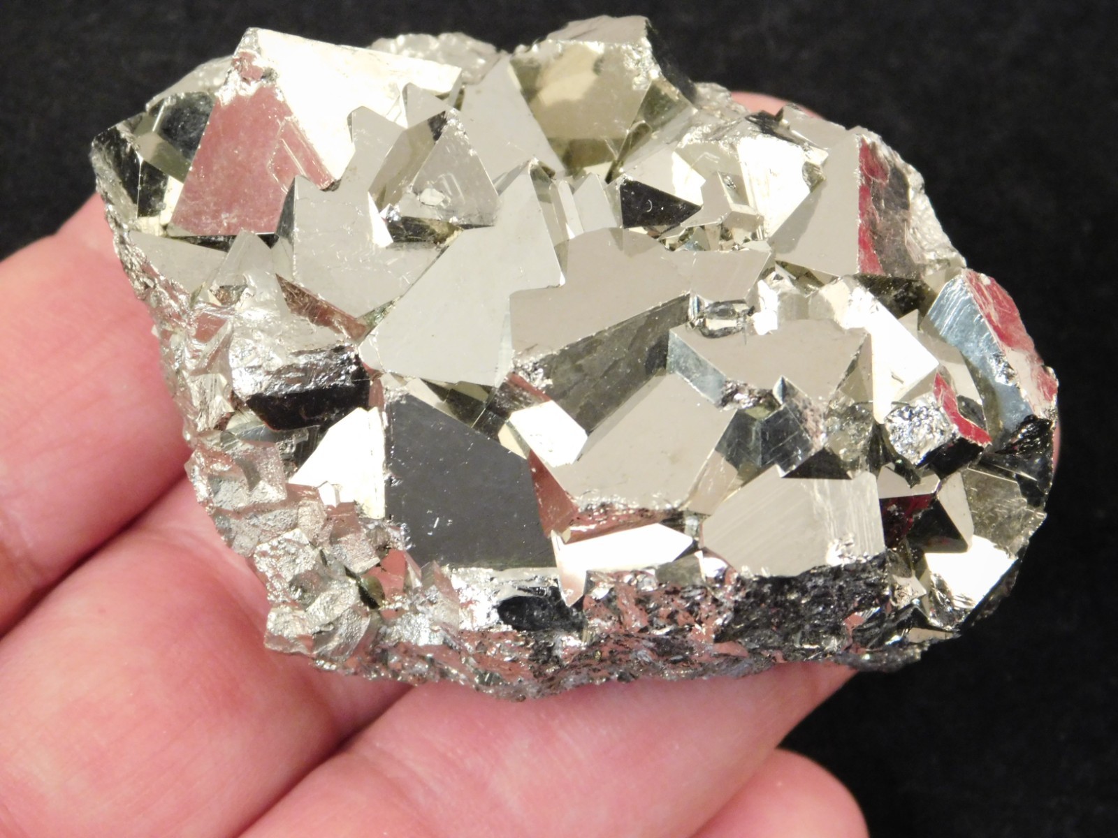 PYRAMID Shaped Crystals! Tetrahedron PYRITE Crystal Cluster Peru 184gr