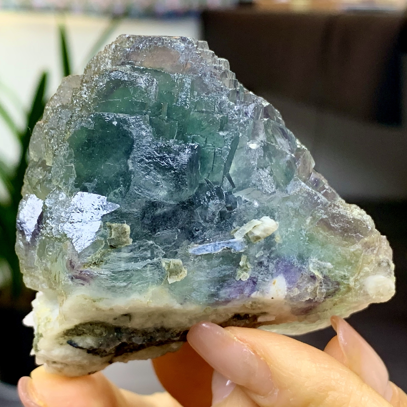 197G Rare transparent blue green cubic fluorite mineral crystal sample