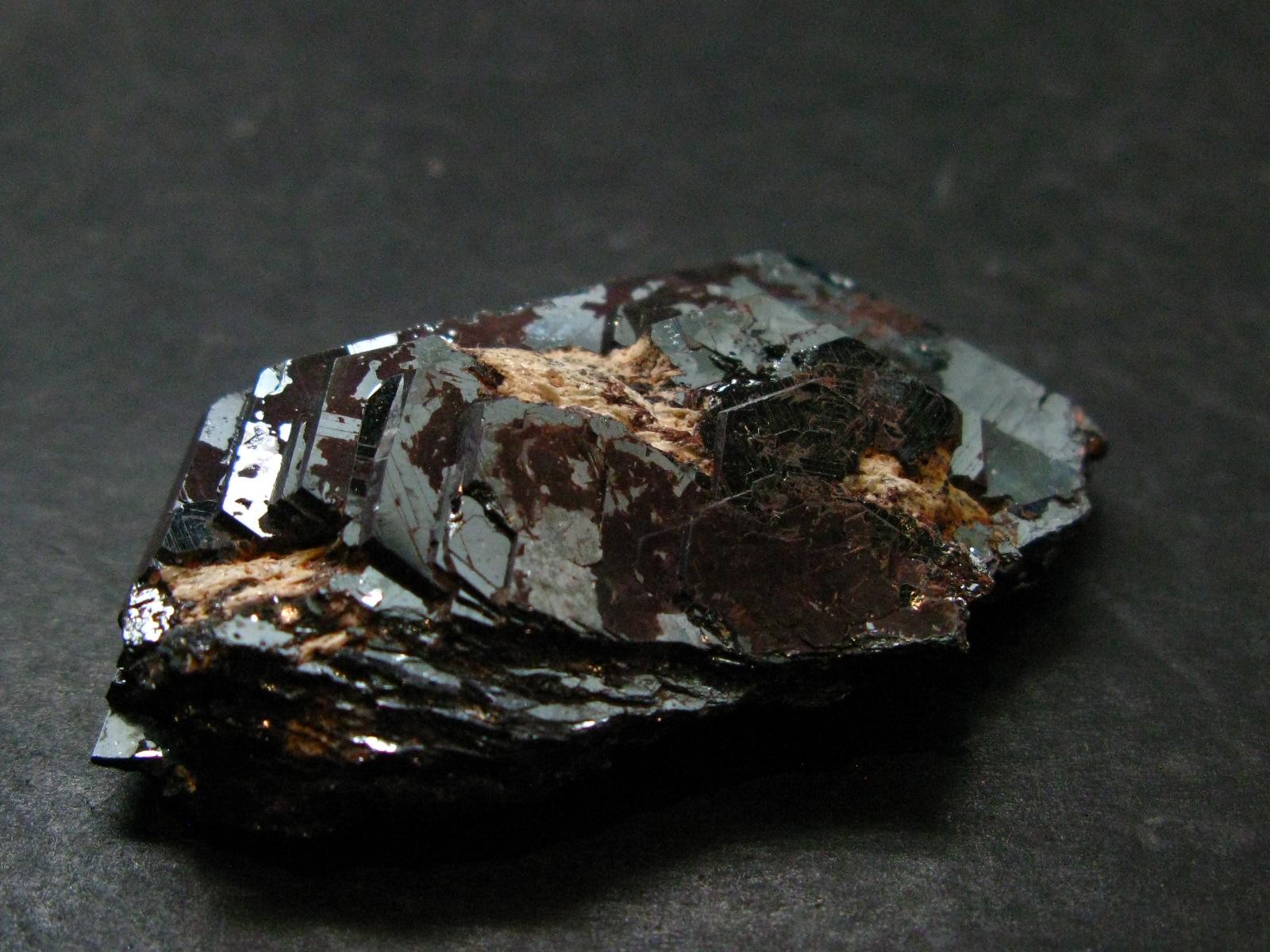 Large Hematite “Iron Rose” from Brazil – 2.0″ – 41.39 Grams
