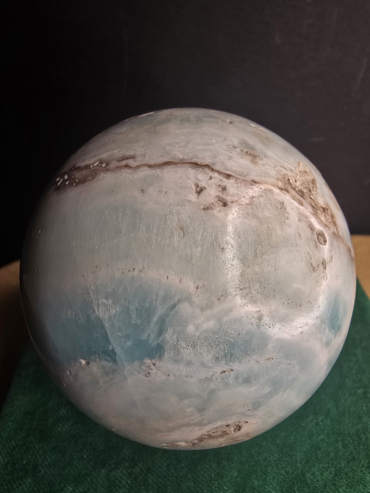 Massive 994g Caribbean Calcite & Blue Aragonite Polished Crystal Sphere Specimen