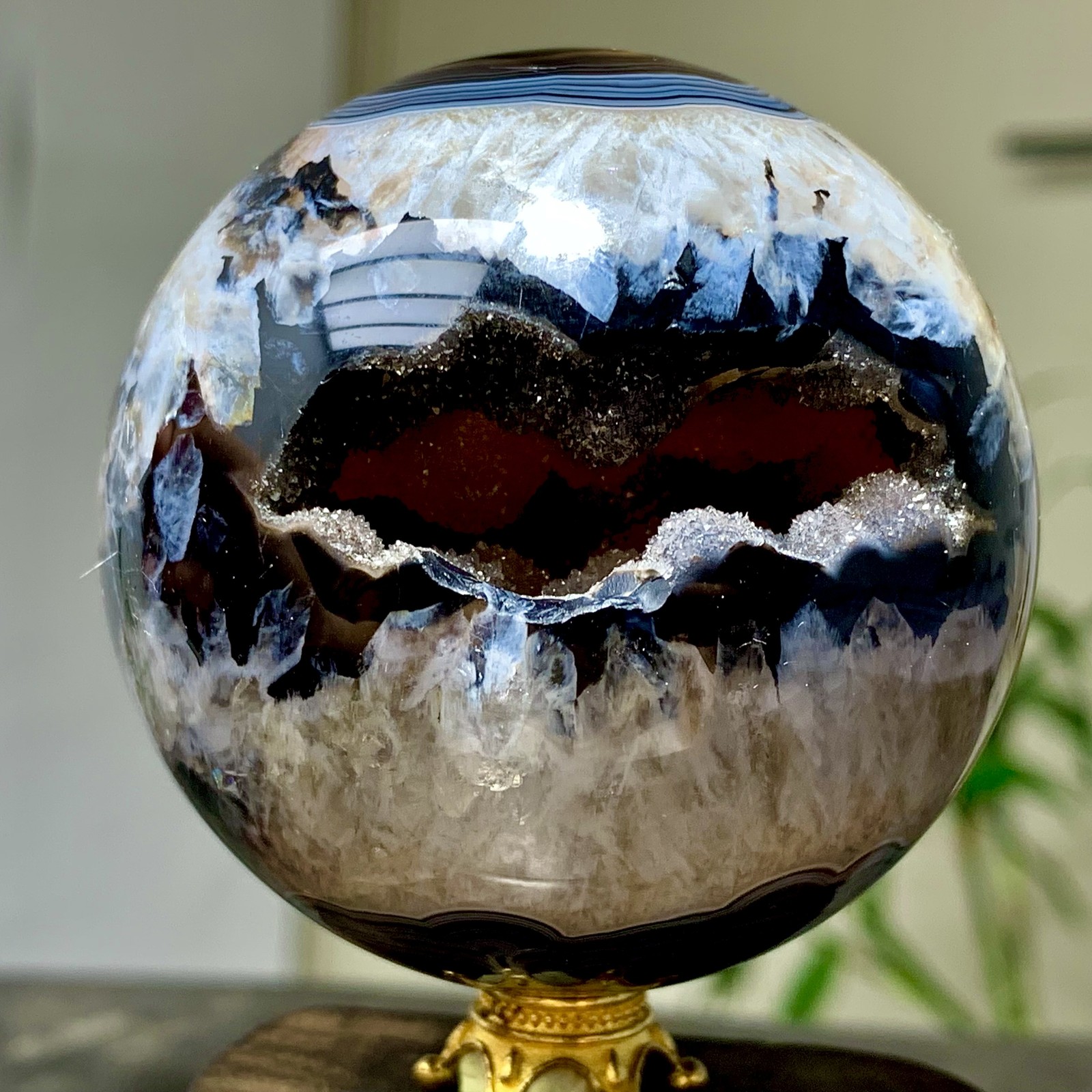 300G Natural black stripe agate sphere Crystal Ball Madagascar mineral