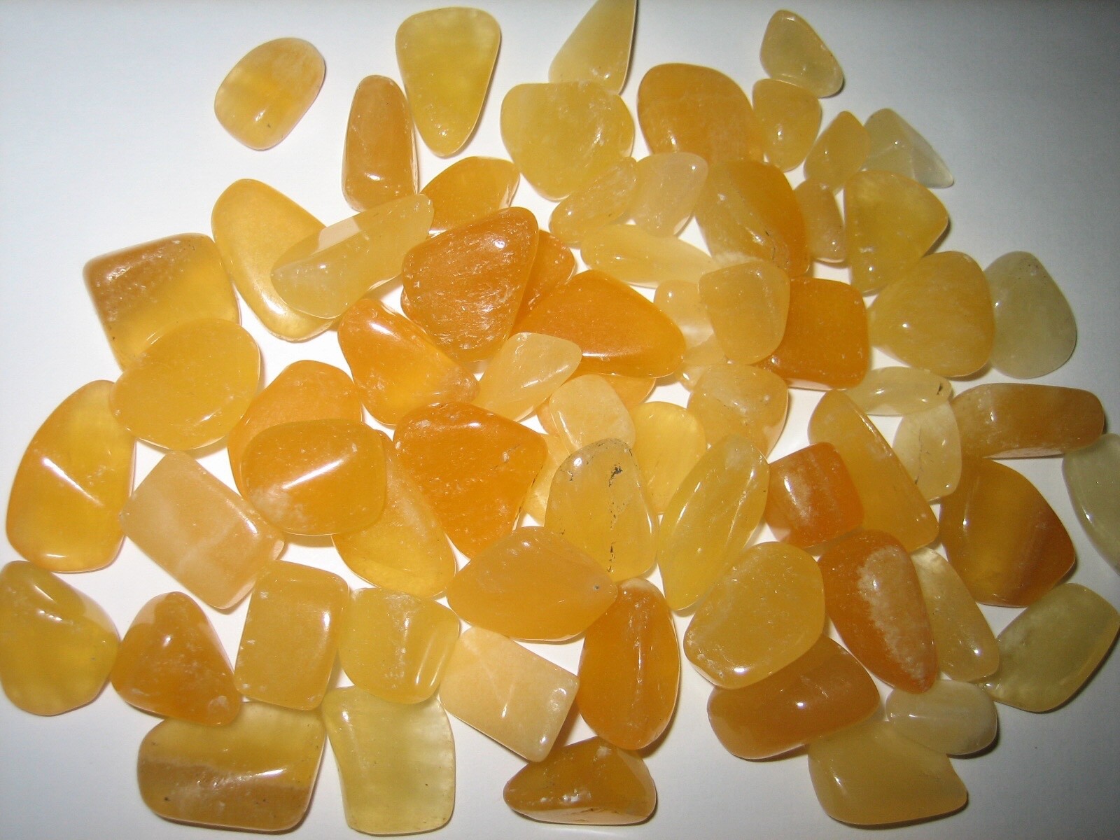 69 TUMBLED POLISHED 0.2″-0.8″ BRIGHT ORANGE CALCITE CRYSTAL STONES ~ 135grams *4