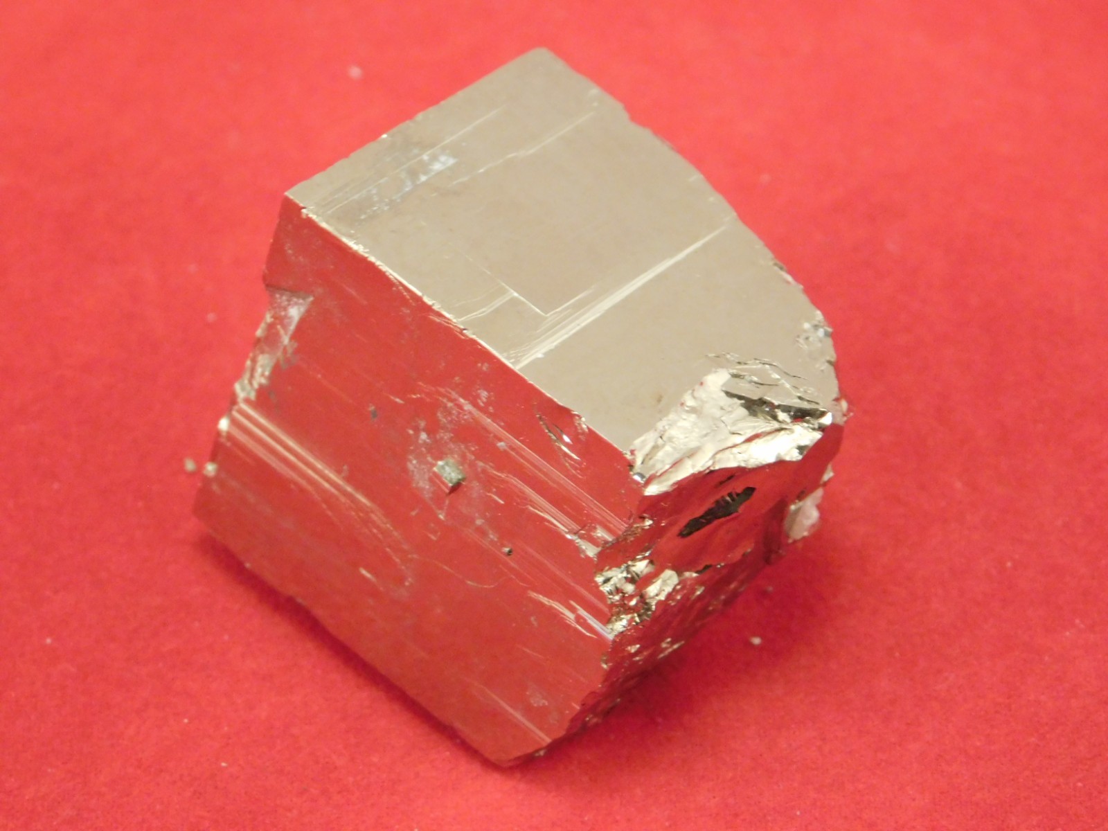 Pyrite CUBE 100% Natural Huanzala Mine Peru 101gr