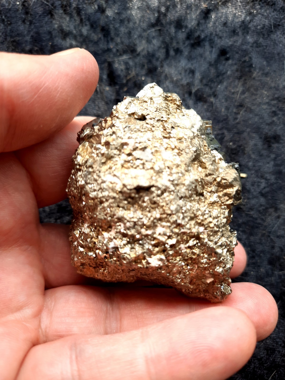 100% Natural High Quality PYRITE Crystal CUBE Cluster with SPHALERITE Peru 235gr