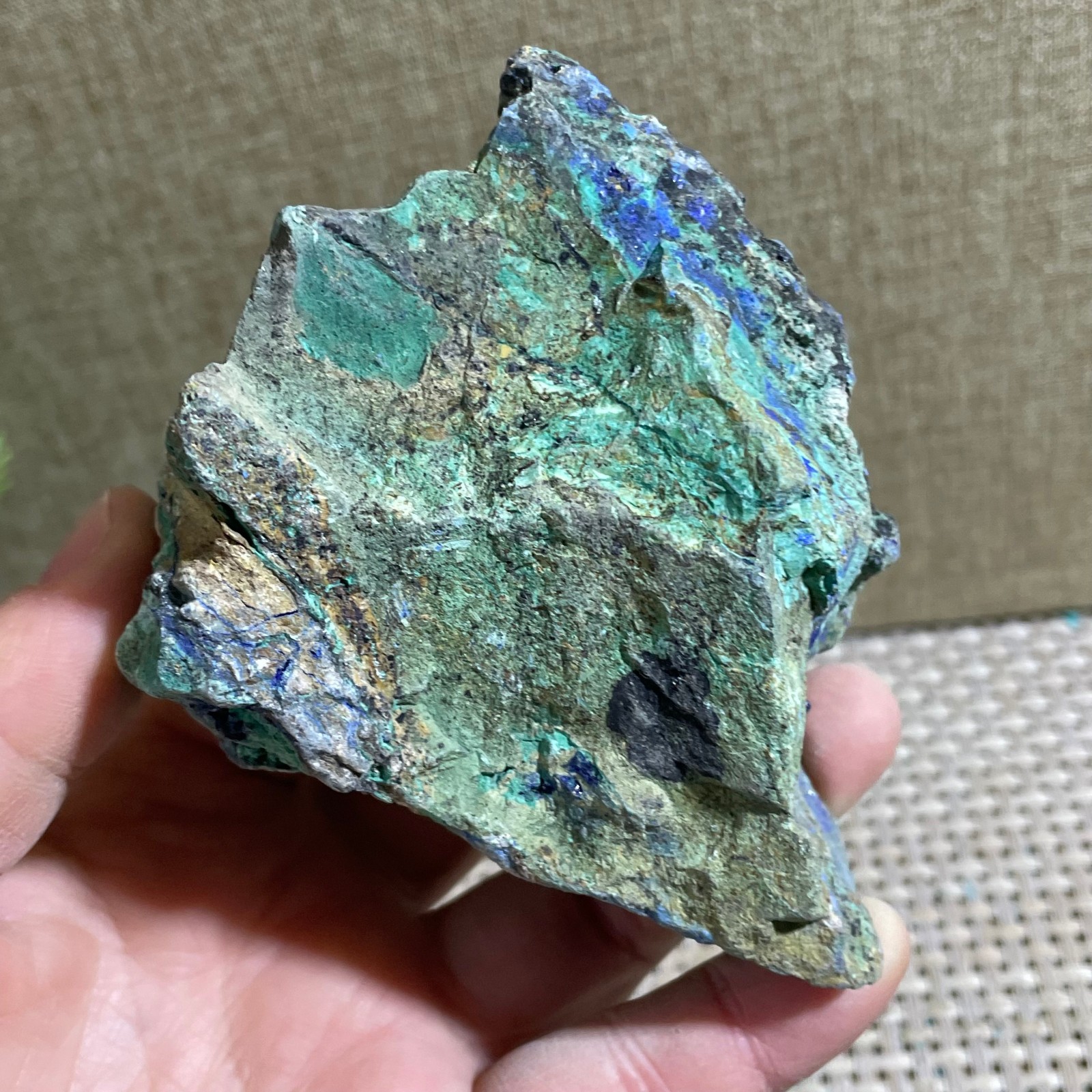 Restoration of Blue Copper Ore Quartz Crystal Mineral Samples 350g