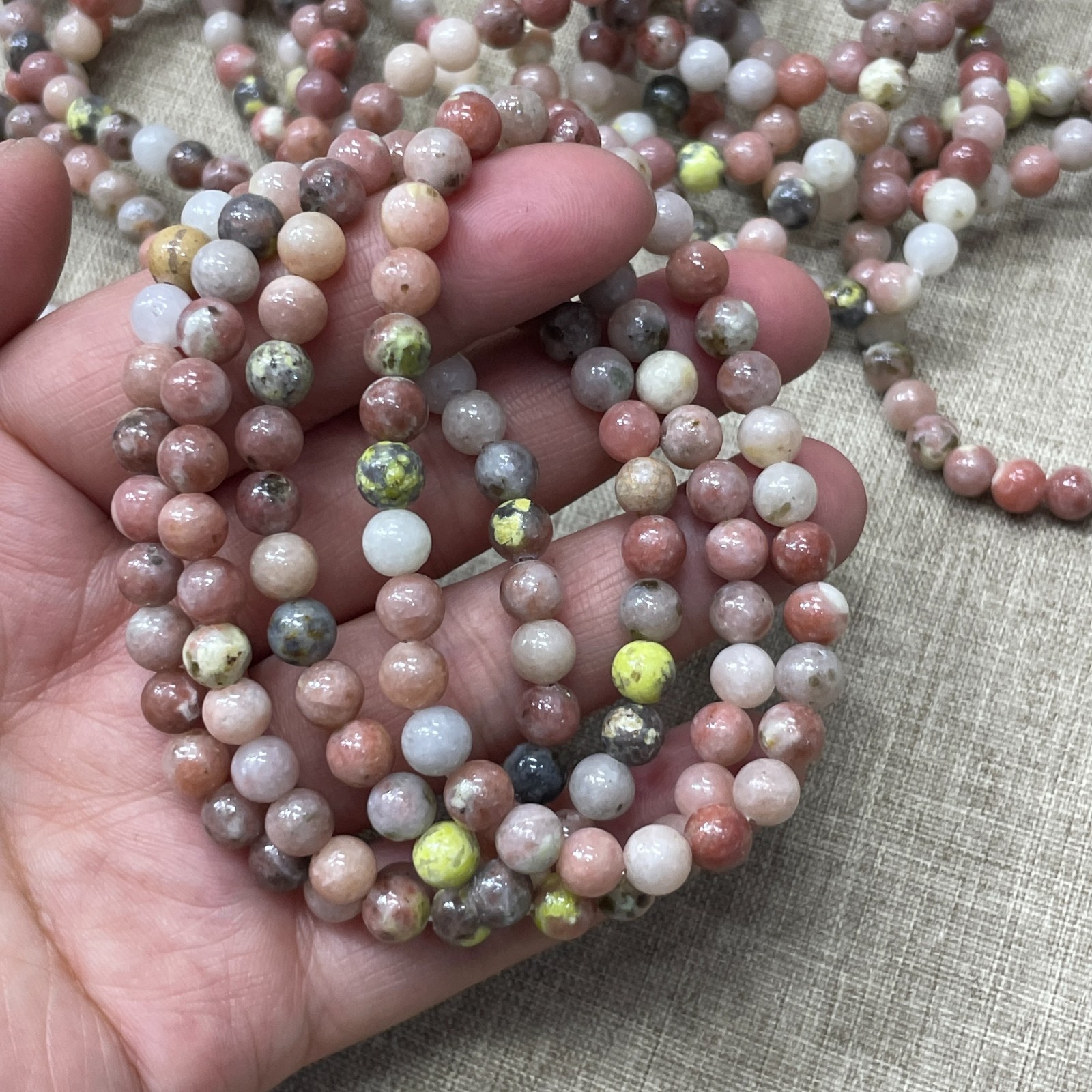 Wholesale 1 Pcs beautiful Stone ball beads 6mm 7.5” crystal Stretch Bracelet