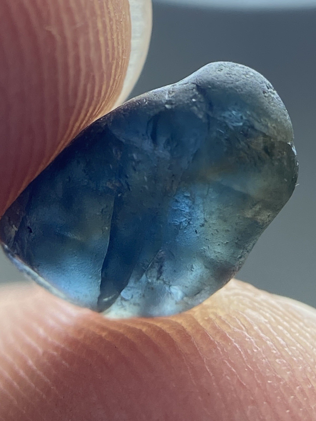 3 Carats Amazing Facet Grade Blue Teal Sapphire Rough Piece@Madagascar
