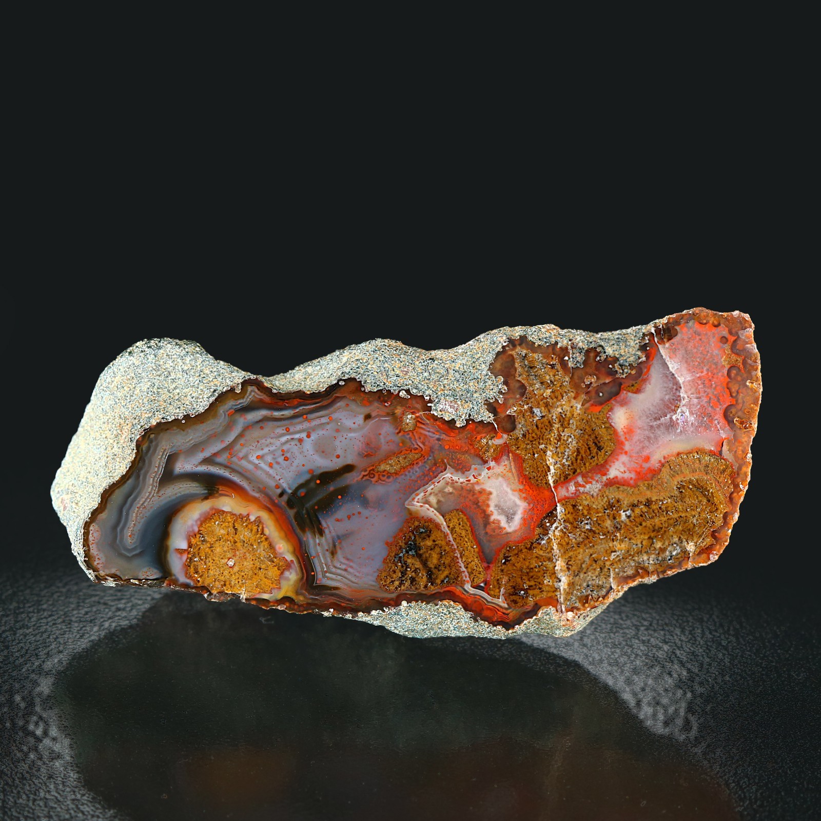 New Find Full husk AGATE from Doubravice, Jicin area, Czech Republic achat
