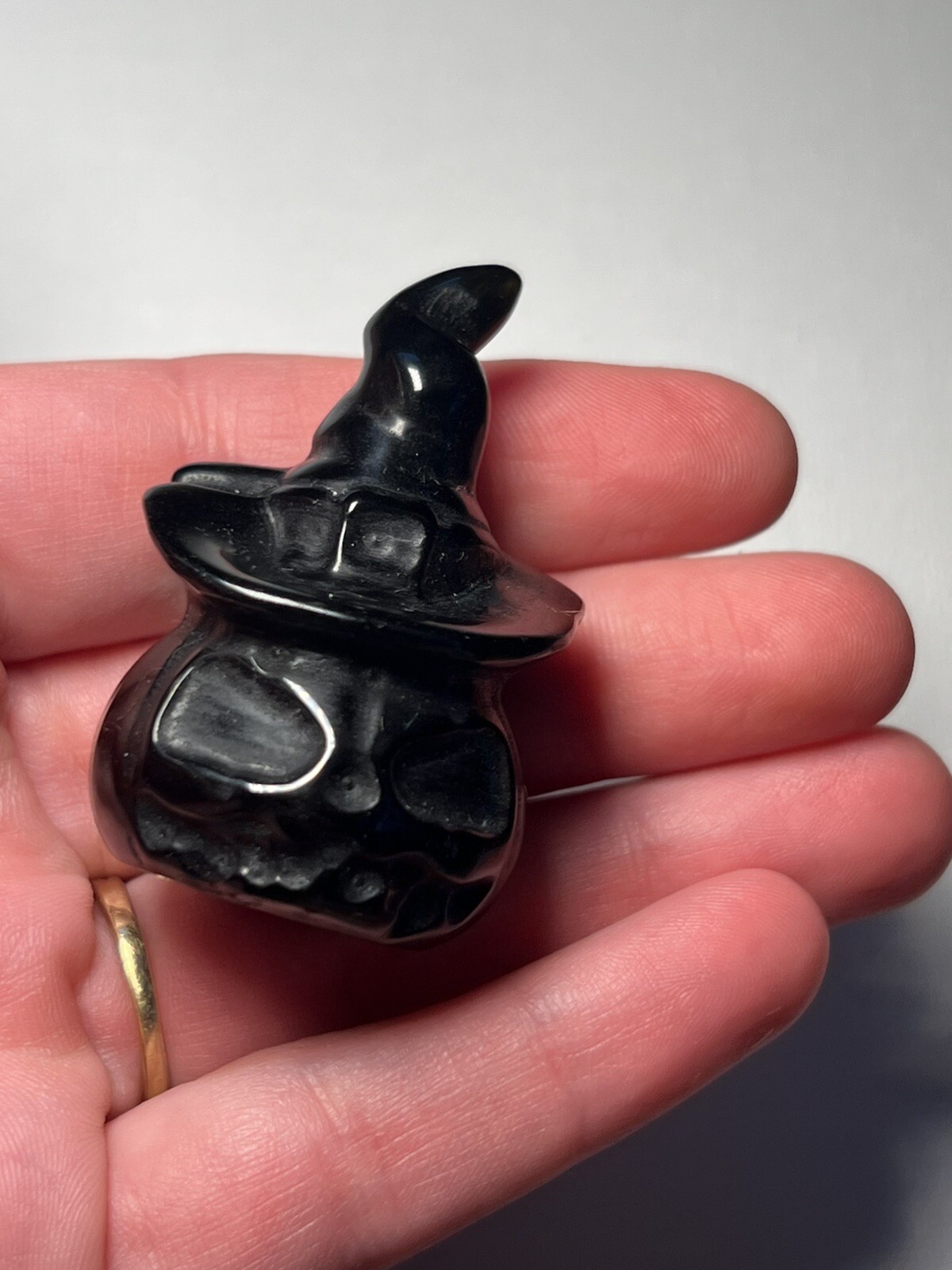 Black Obsidian – Pumpkin w/Witch Hat Carving