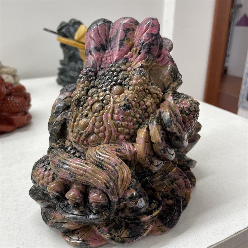 10.6LB 6.5″A+Natural Rhodonite Money Toad Crystal Hand Carved Statue Hand Carved