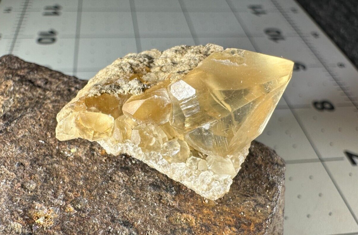 ➤ 1-1/4″ TWIN CALCITE CRYSTAL CLUSTER – DeBolt Quarry Richmond Indiana VIDEO➤634