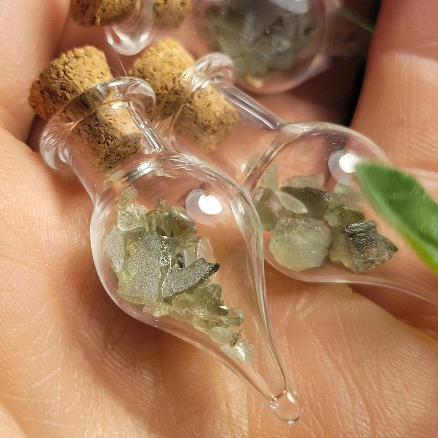 MOLDAVITE Chips, Authentic Tektite from Czech Republic