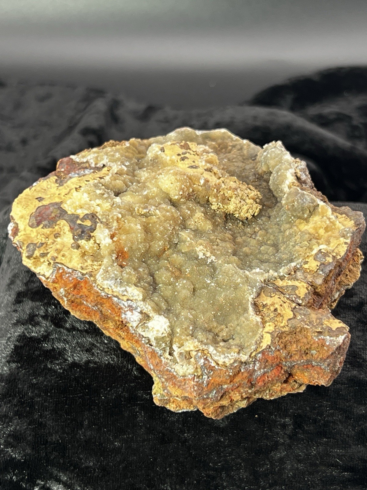 Smithsonite on Sphalerite from Ojuela Mine, Mapimi, Durango, Mex 1 Lb. 10.4 oz.