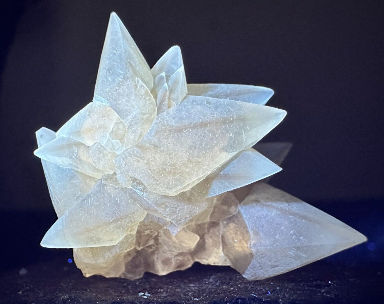 ➤ 1-1/4″ CALCITE CRYSTAL CLUSTER SPECIMEN – Pugh Quarry Ohio VIDEO➤892