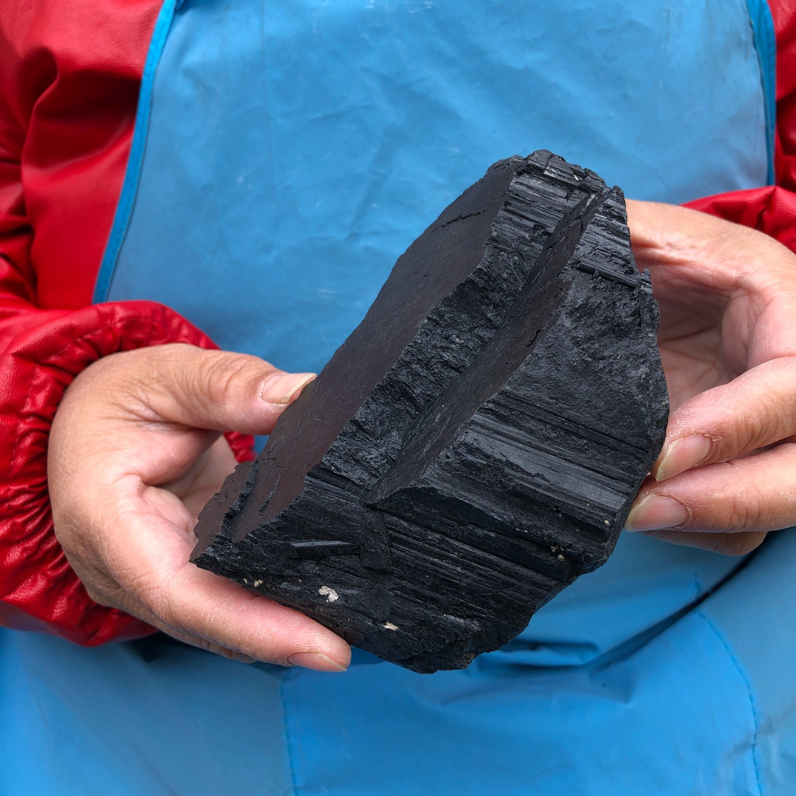 2 pieces 5.25LB Natural Black Tourmaline Crystal Stone Mineral Specimen 3390
