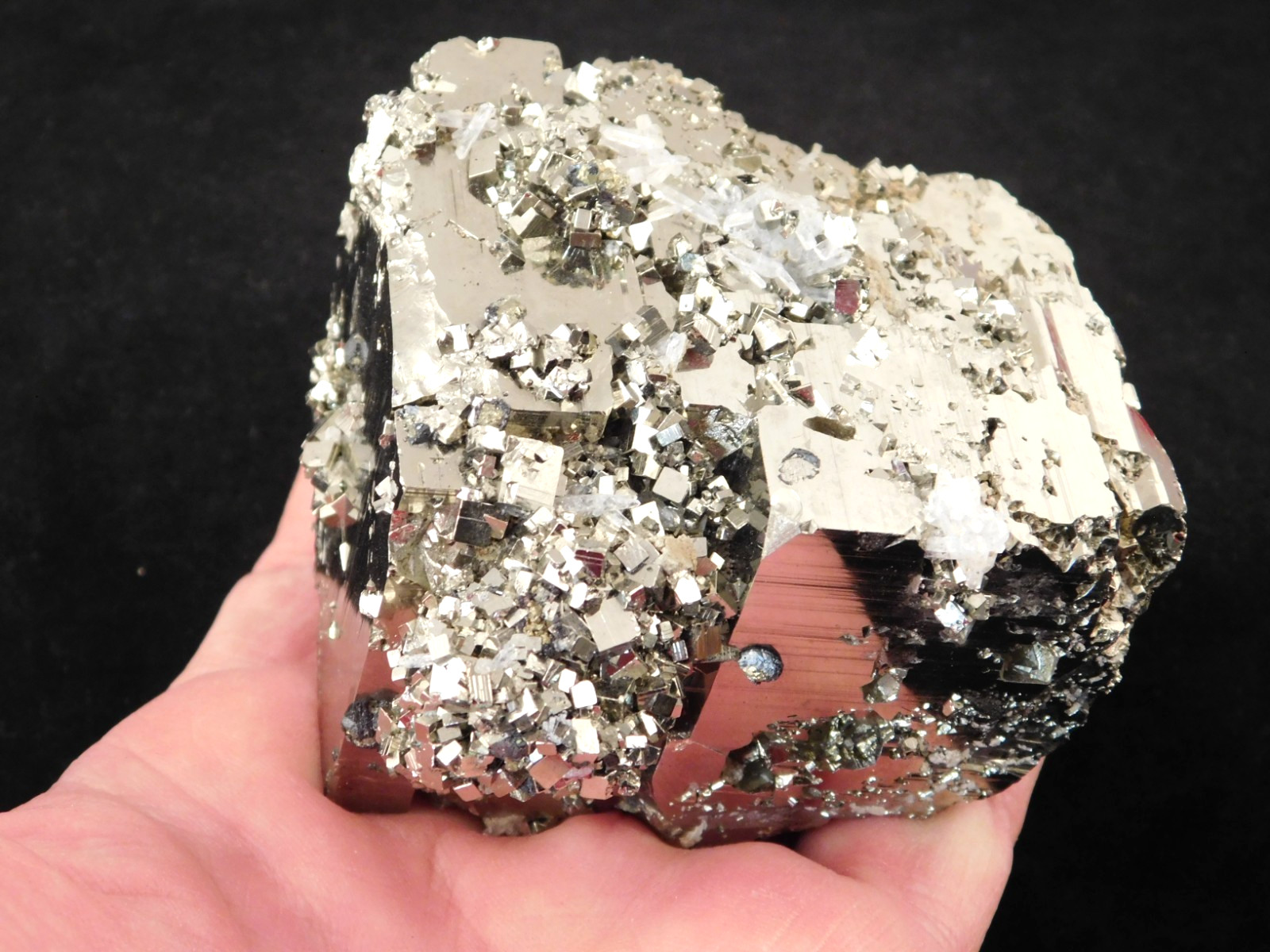 wOw BIG! AAA Pyrite CUBE Cluster 100% Natural Peru 825gr