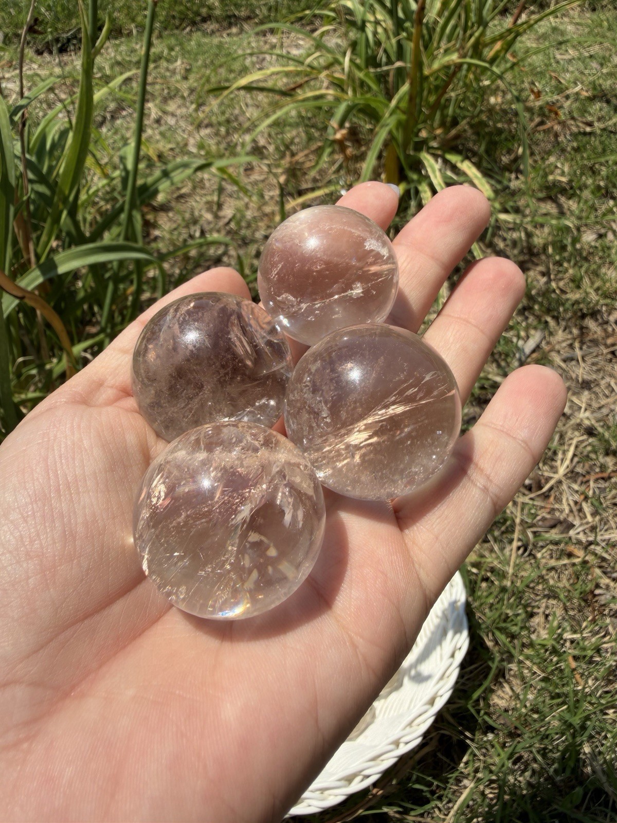1pc Random Pick Clear Quartz Sphere, Smoky Clear Quartz Small Crystal Ball