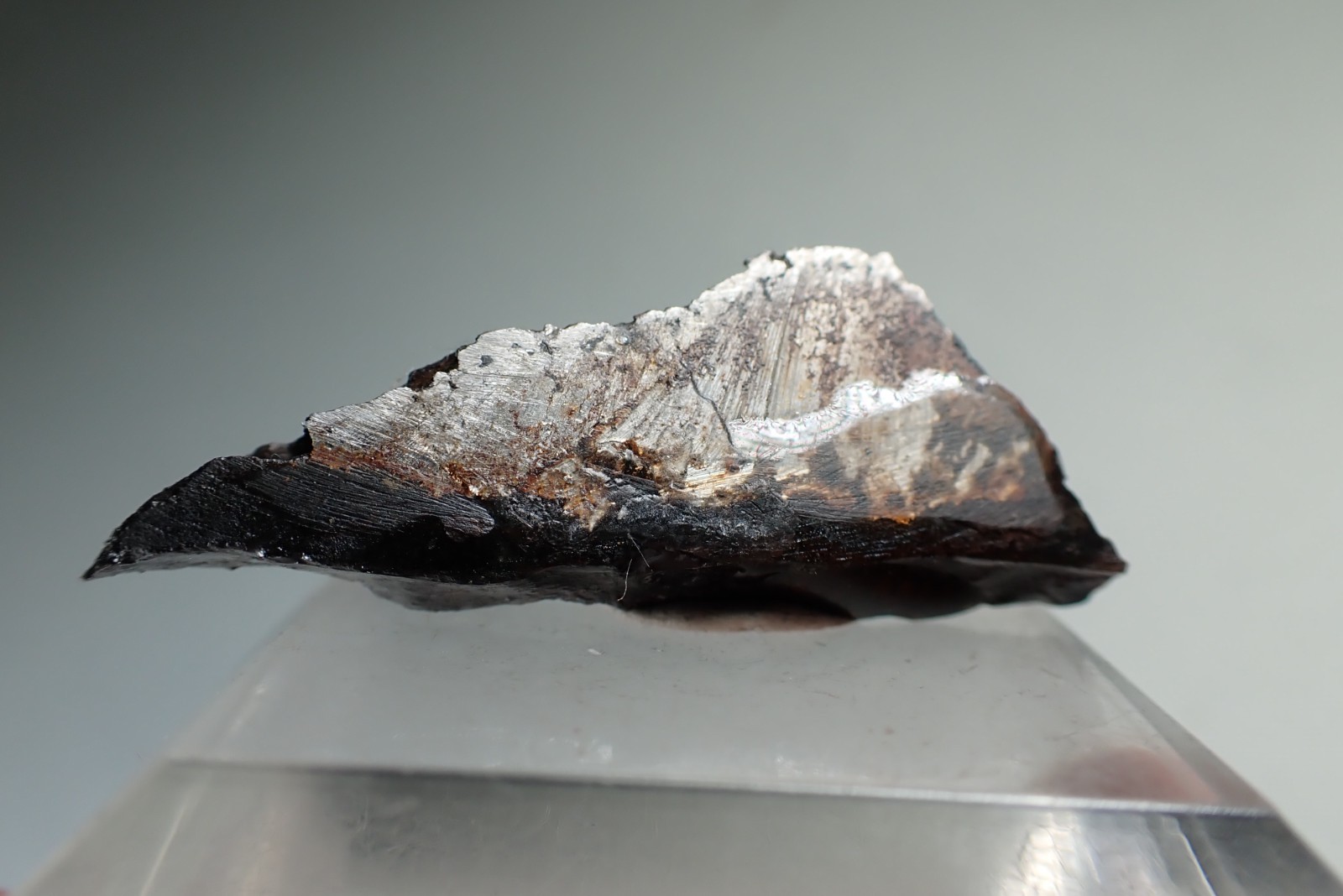 NATIVE IRON IN BASALT * VERY RARE ! Khungtukun Massif, Taimyr, RUSSIA