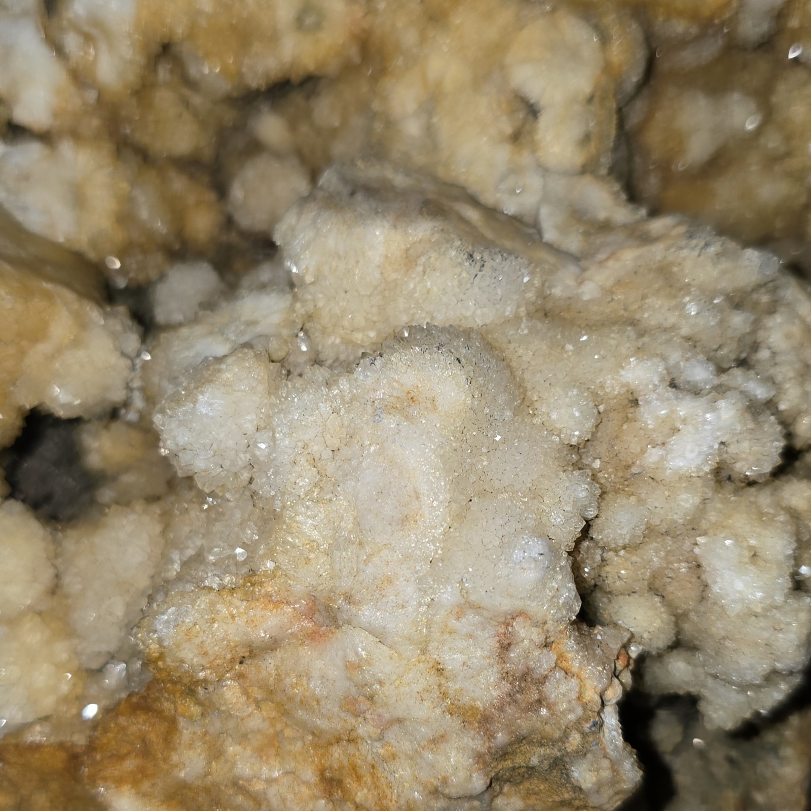 Large Kentucky Quartz Crystal Iron Geode Display Specimen DRUZY SOLID Beautiful