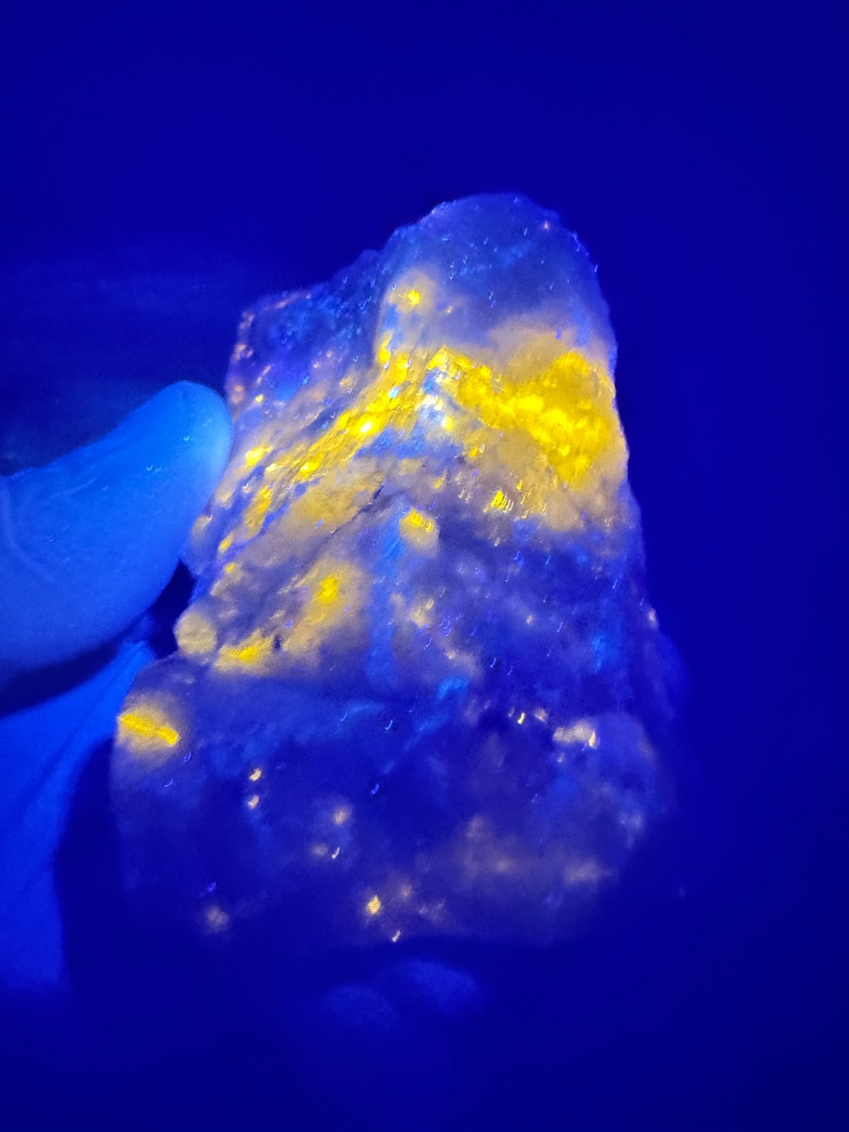 LARGE 15 OZ. Rare Highly Fluorescent North Carolina Sphalerite in Barite
