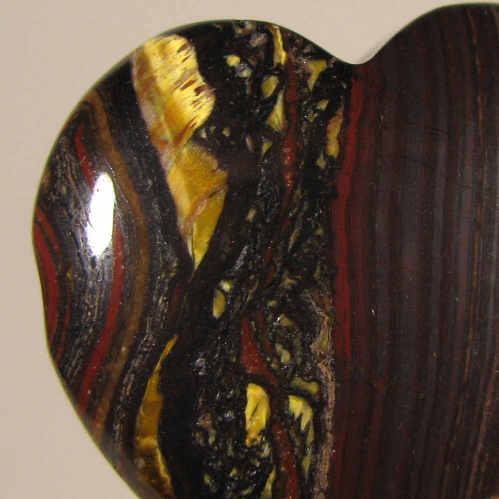 1.8″ RED TIGER IRON Heart Polished Palm Stone – Australia