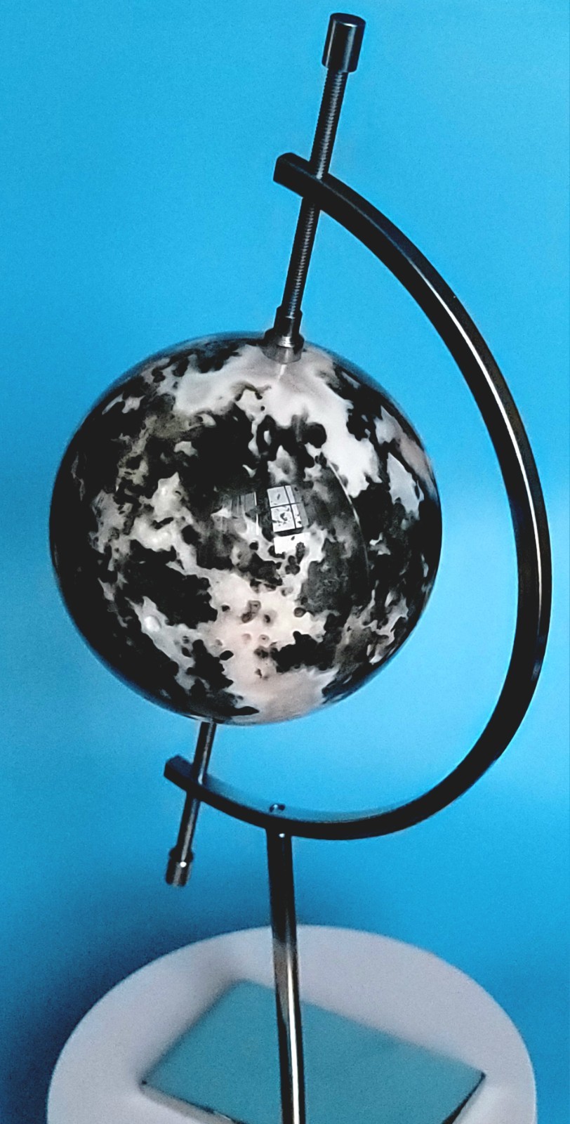 1.6 Lb Natural Aquatic Plants Agate Crystal Sphere with Aluminum Display Stand