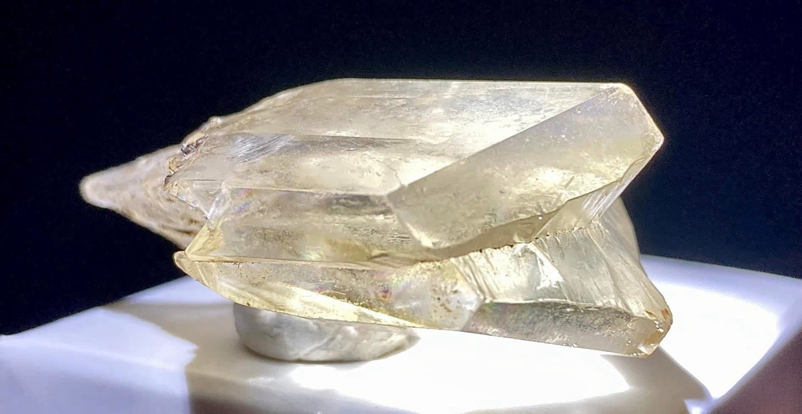 Gypsum (Var: Selenite) Red River Floodway, Winnipeg, Canada Weighs: 13.43 Grams