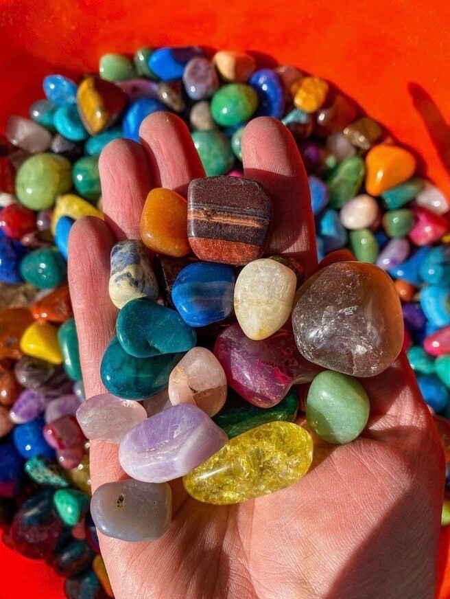 G- 1Lb Premium Mixed Medium Tumbled Crystals