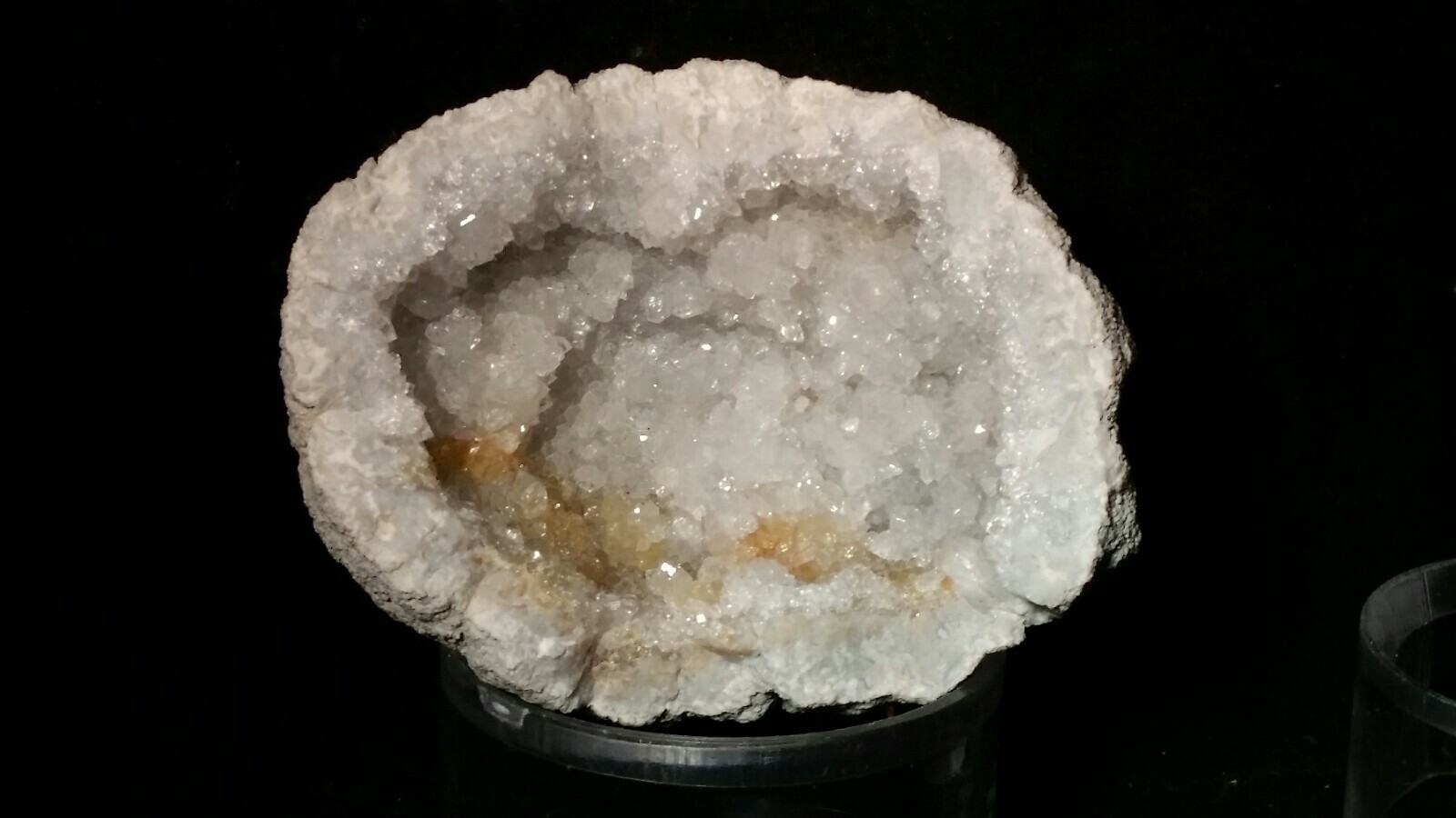 2 3/8″ Sparkling Quartz Crystals Keokuk Geode With Citrine Highlights #629