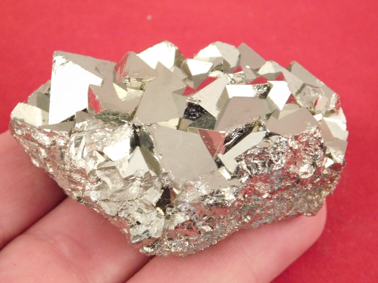 PYRAMID Shaped Crystals! Tetrahedron PYRITE Crystal Cluster Peru 184gr