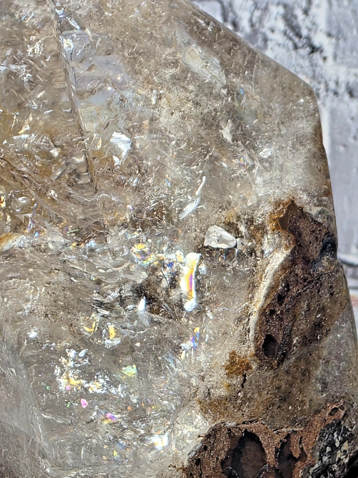 Natural Thousand Layer Garden Quartz Golden Healer Hunan China Rainbow Crystal
