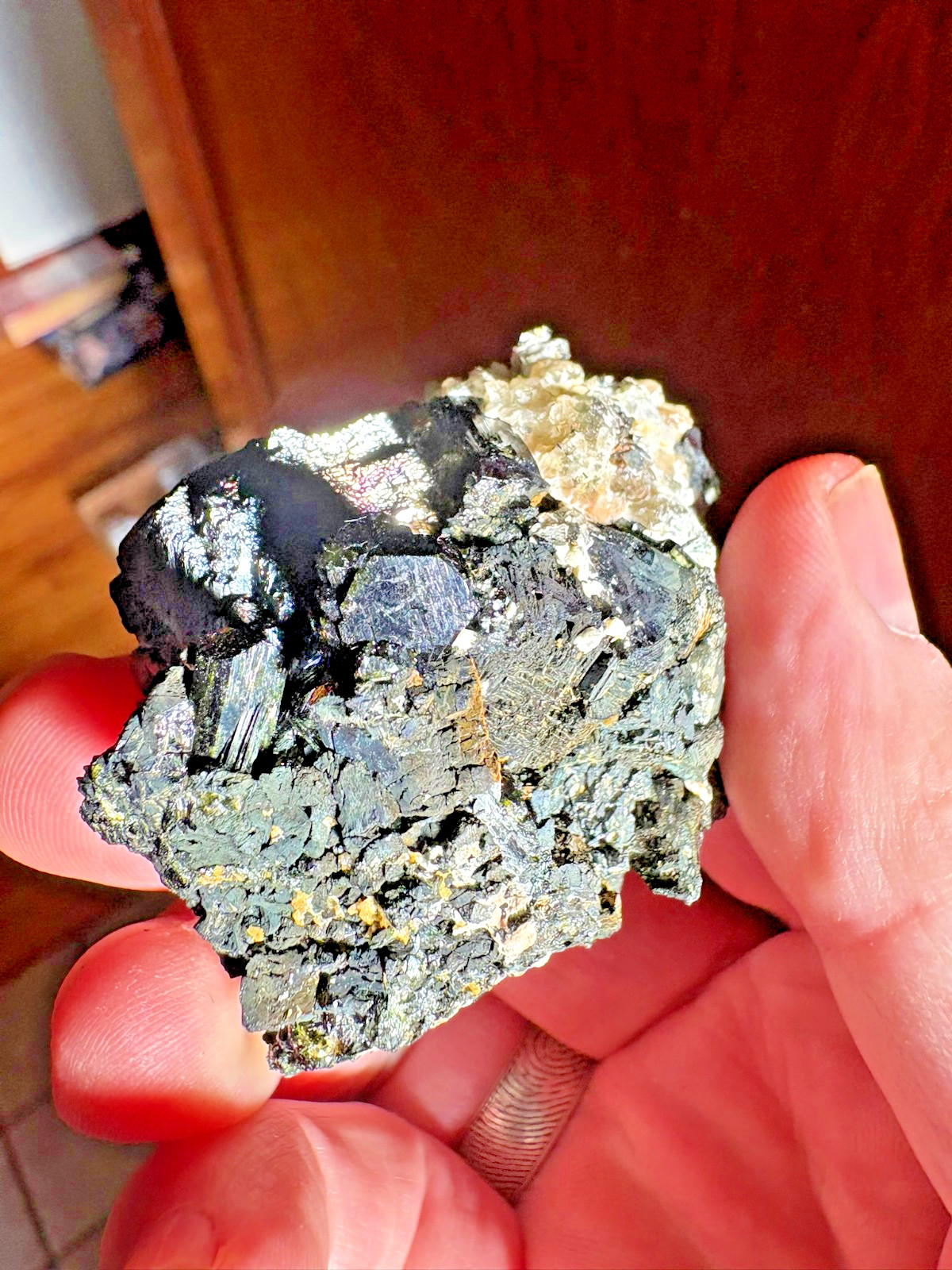 Magnetite, complex crystal, on Epidote, Cerro San Cristobal, Canete, Peru