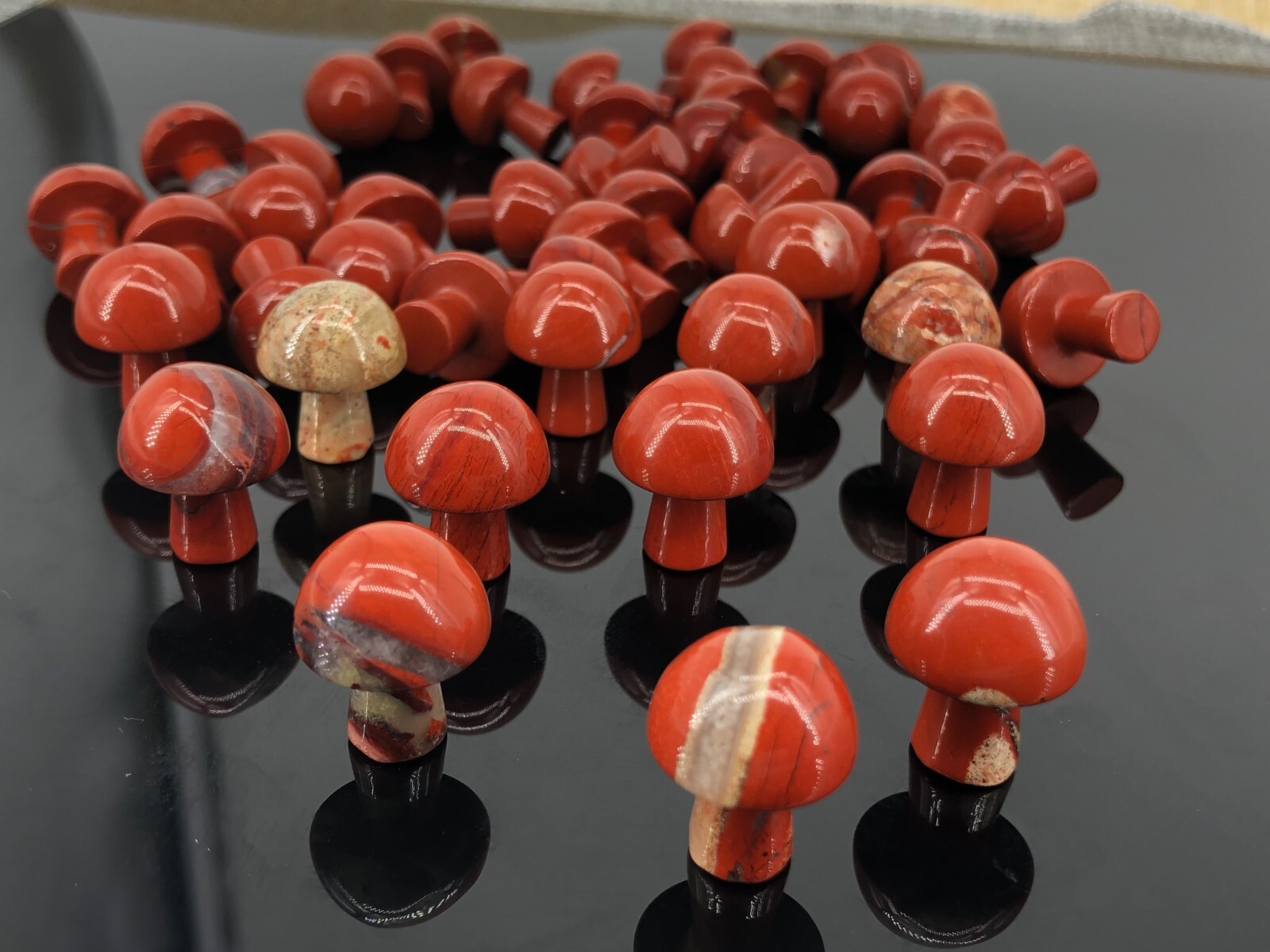 10pcs Natural Red Jasper Mushroom Skull Quartz Crystal Pendant Healing Mineral
