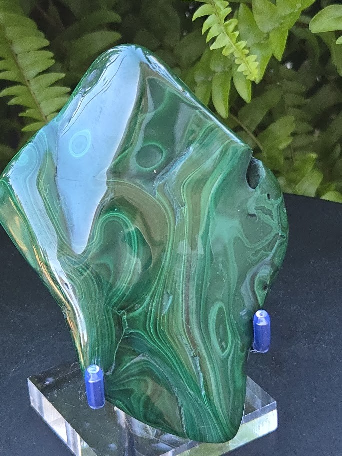 Malachite Elegant Natural Specimen (100 mm, 294 gm) Stone of Transformation Gift
