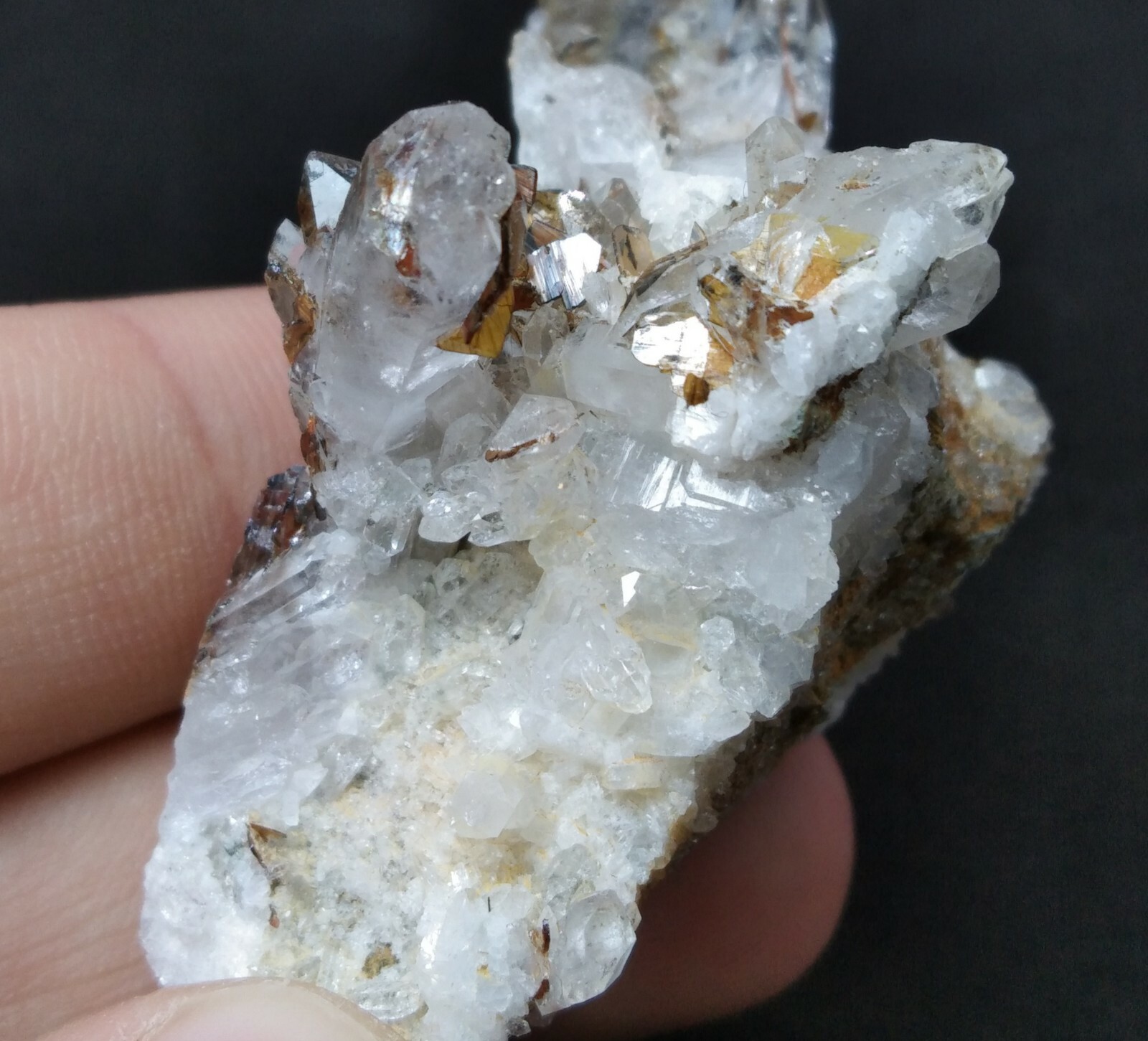 Brookite included quartz culture from Balochestan Pakistan