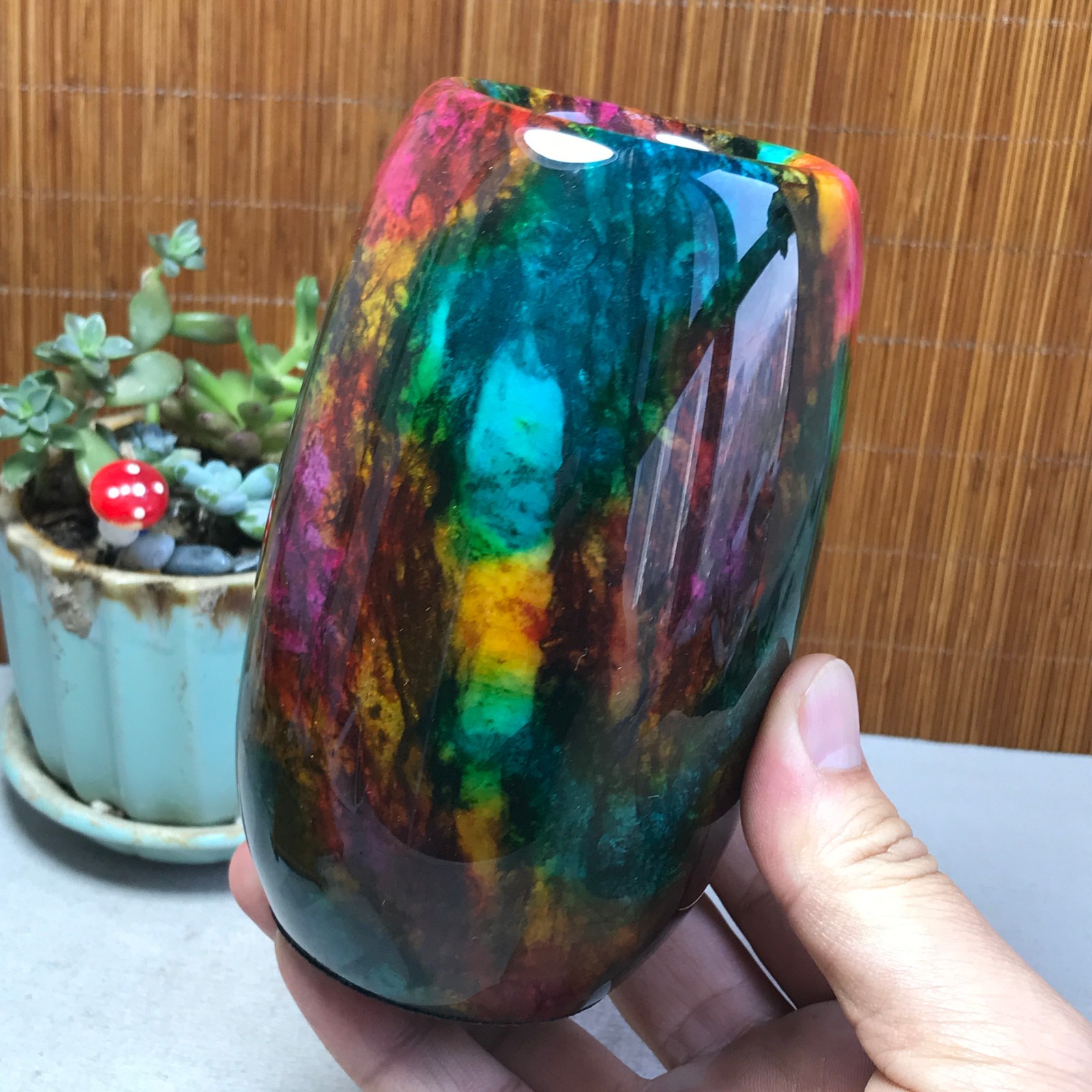 Natural “Seven Colors Jade” vase specimen -Taiwan China 1056g 129mm A5797