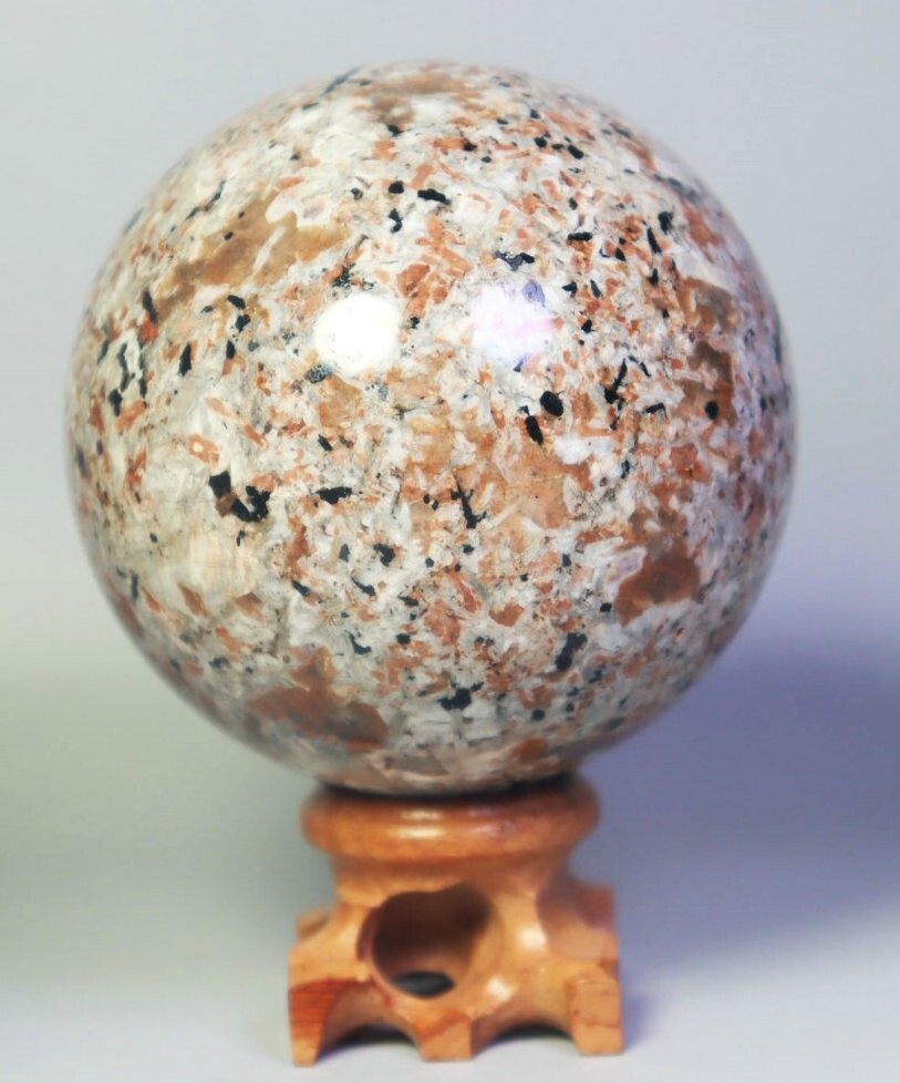67mm Natural Maple leaf Red Granite Quartz Crystal Sphere Ball Healing / Stand