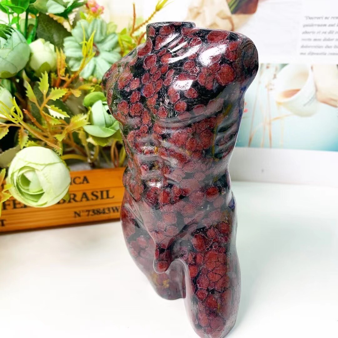 1pc Natural crystal man body garnet model carving Healing Home decoration