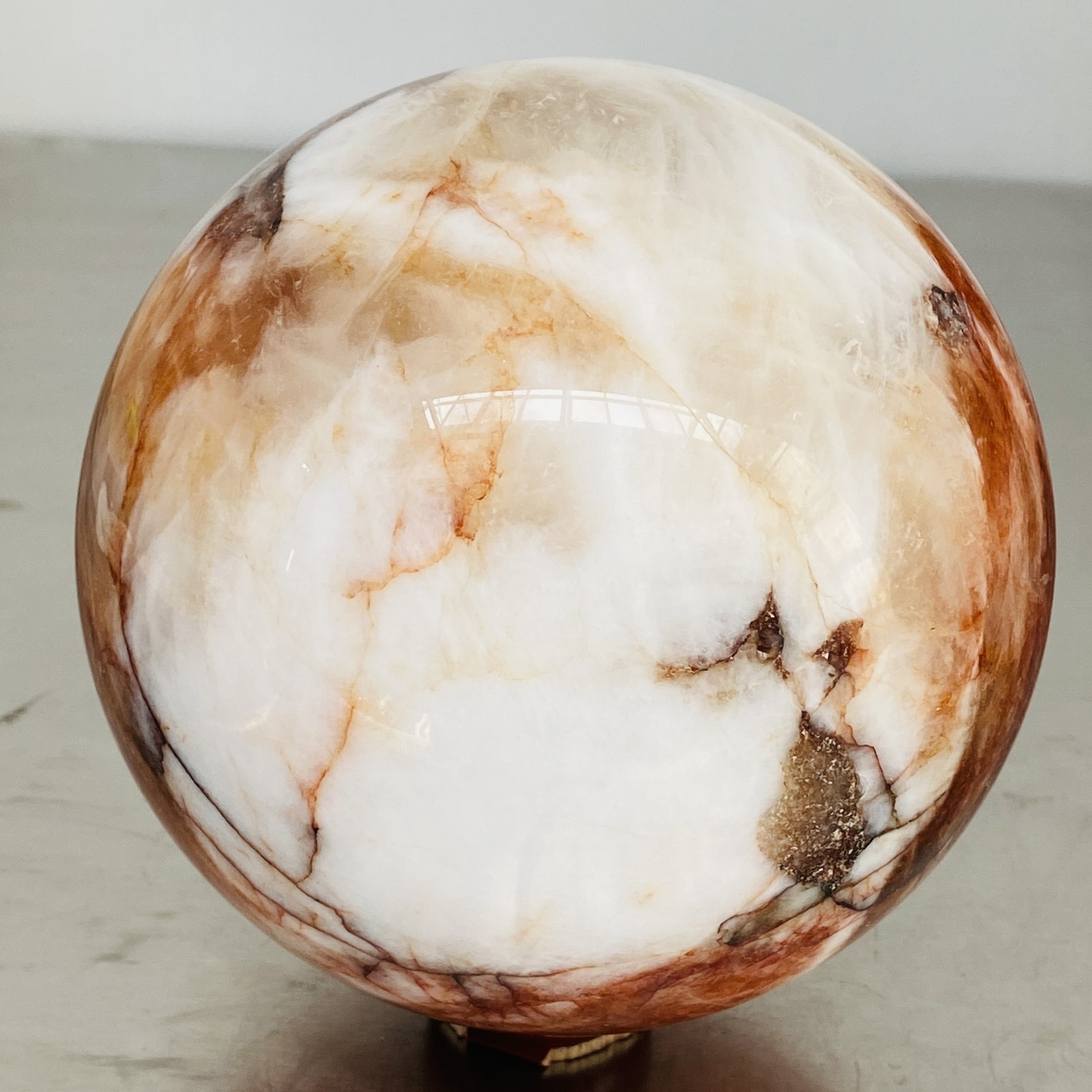 Natural Red Glue Flower Quartz Sphere Crystal Ball Healing 2860G