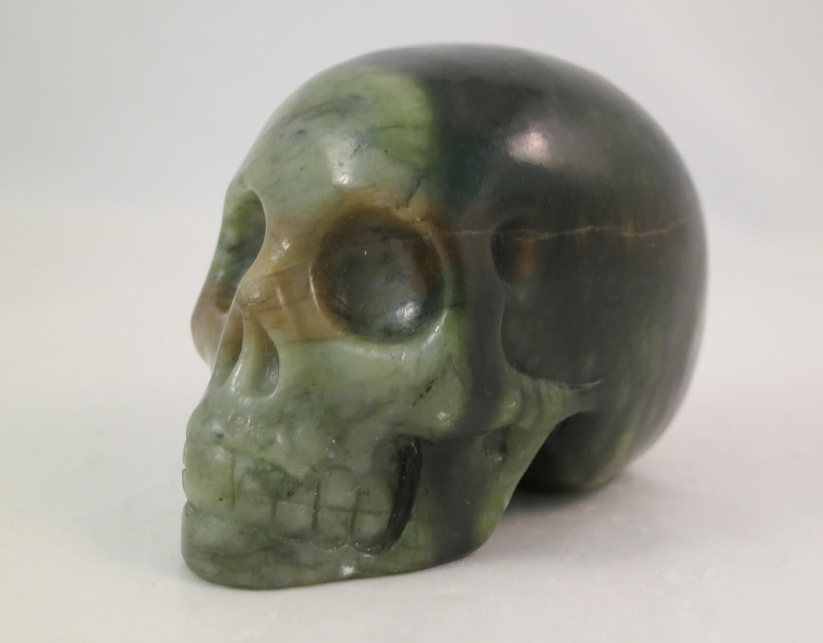 2.2″ GREEN SERPENTINE Carved and Polished SKULL – PERU