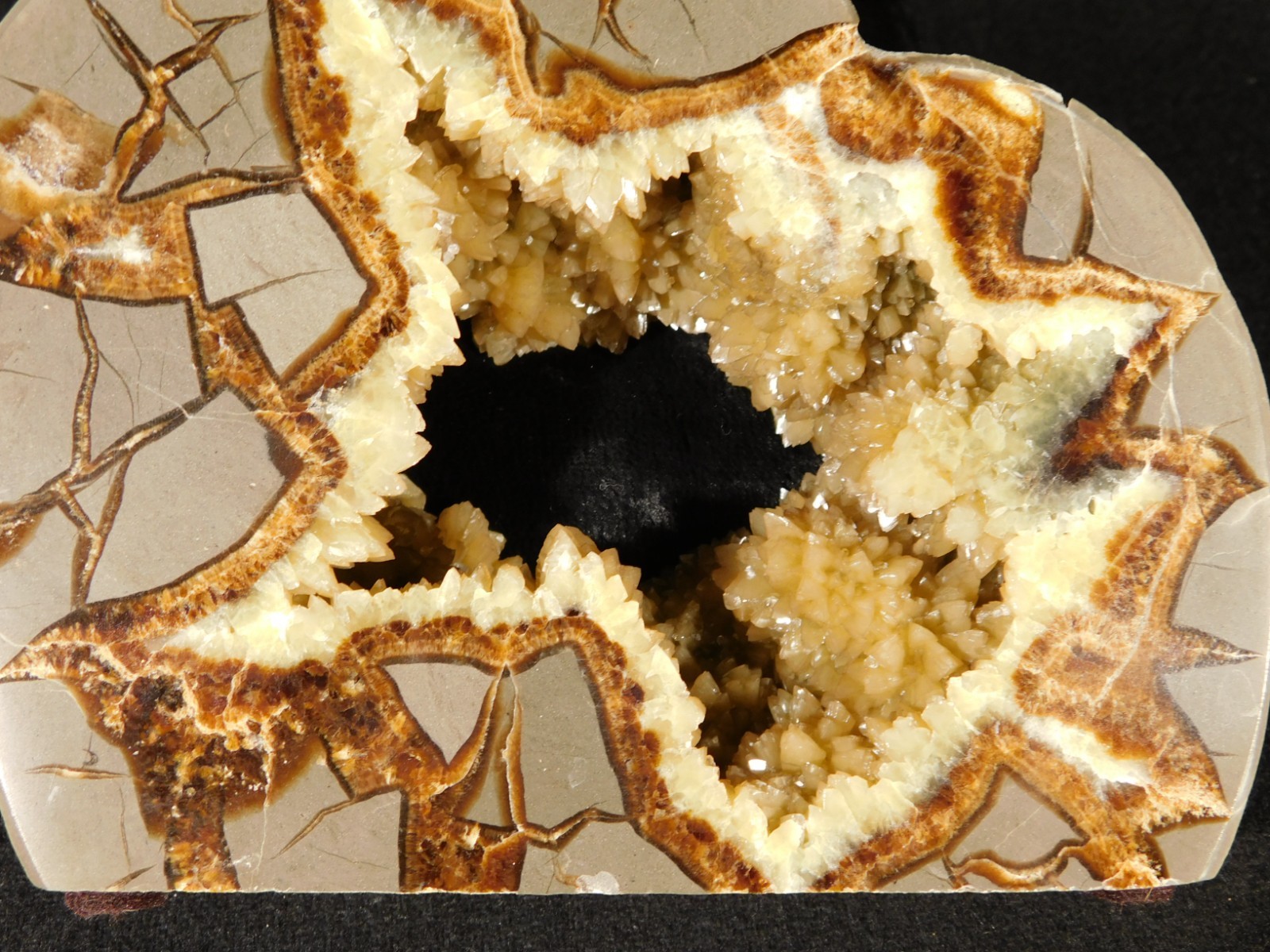 Big! Polished AAA Crystal Filled Hollow Septarian GEODE FREE Standing Utah 780gr