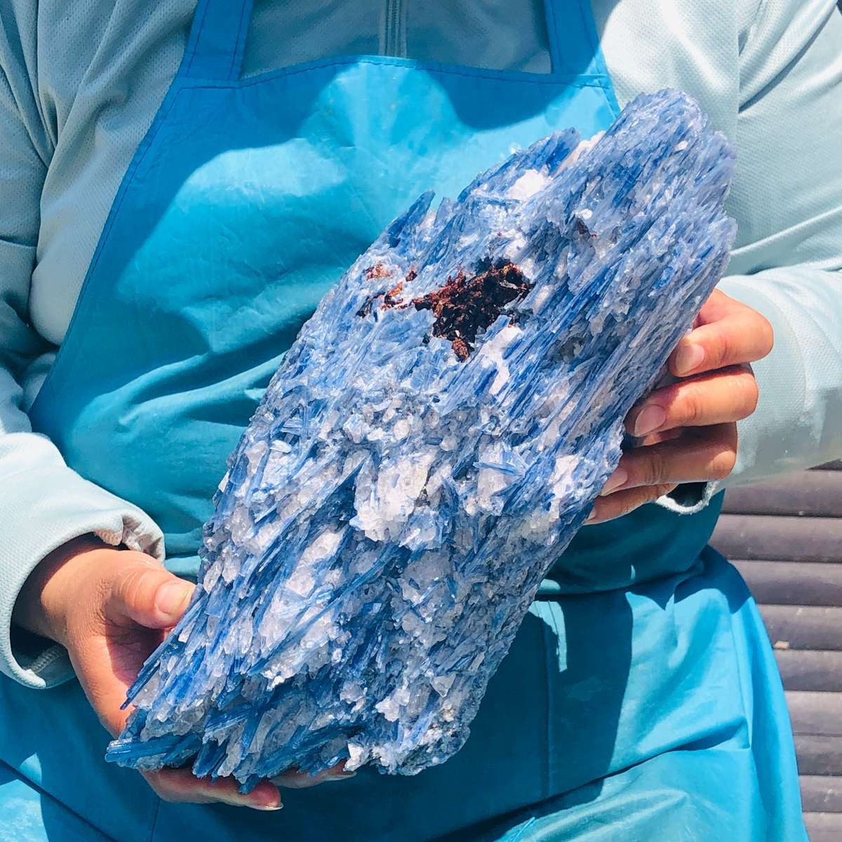 4730G Natural Blue Quartz Crystal Specimen Raw Mineral Reiki Healing Home MH5285