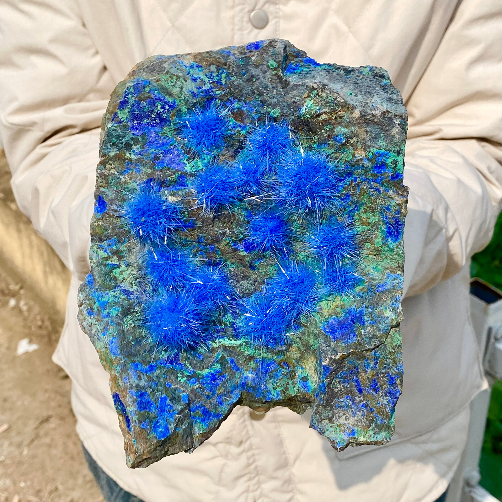 3.2LB Rare crystal specimens of magnesium phosphate blue copper ore in Morocco