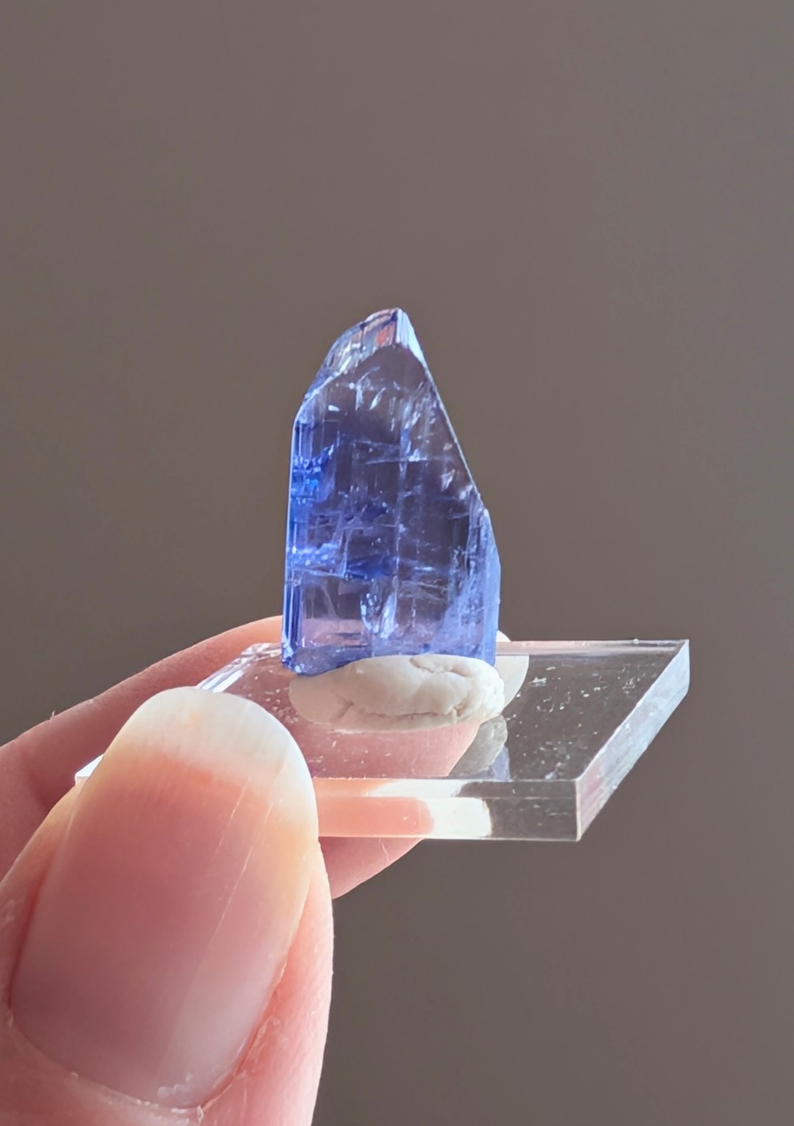 10.65 ct Natural Tanzanite Crystal – Blue/Violet Pleochroism – Merelani Tanzania